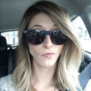 Meet your Posher, Vanessa